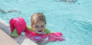 Do You Really Have to Wait an Hour to Swim After Eating?