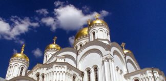 What’s the Difference between Churches, Chapels, and Cathedrals?