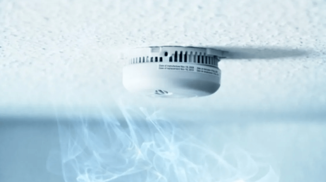 How Do Smoke Alarms Work? How Do Smoke Alarms Work?