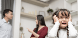 7 Ways Husband & Wife Quarrel Affects Children