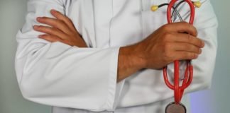 Why Do Hospital Doctors Wear White Coats?