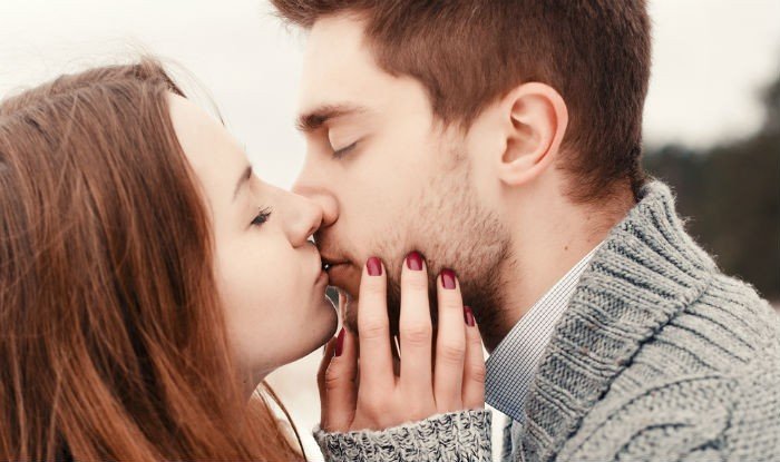 What makes a kiss bad or really good? What makes a kiss bad or really good?