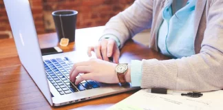 How to make money online in South Africa (2023) How to make money online in South Africa (2023)