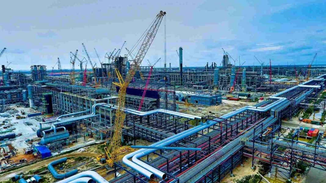 Dangote Refinery: An overview Dangote Refinery: An overview