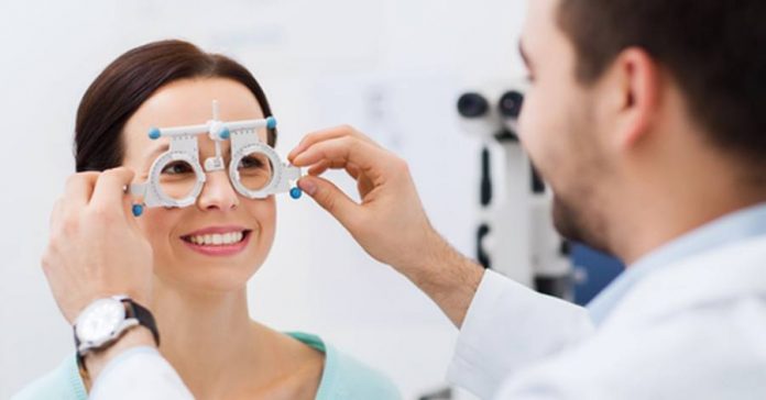 How to become an optometrist