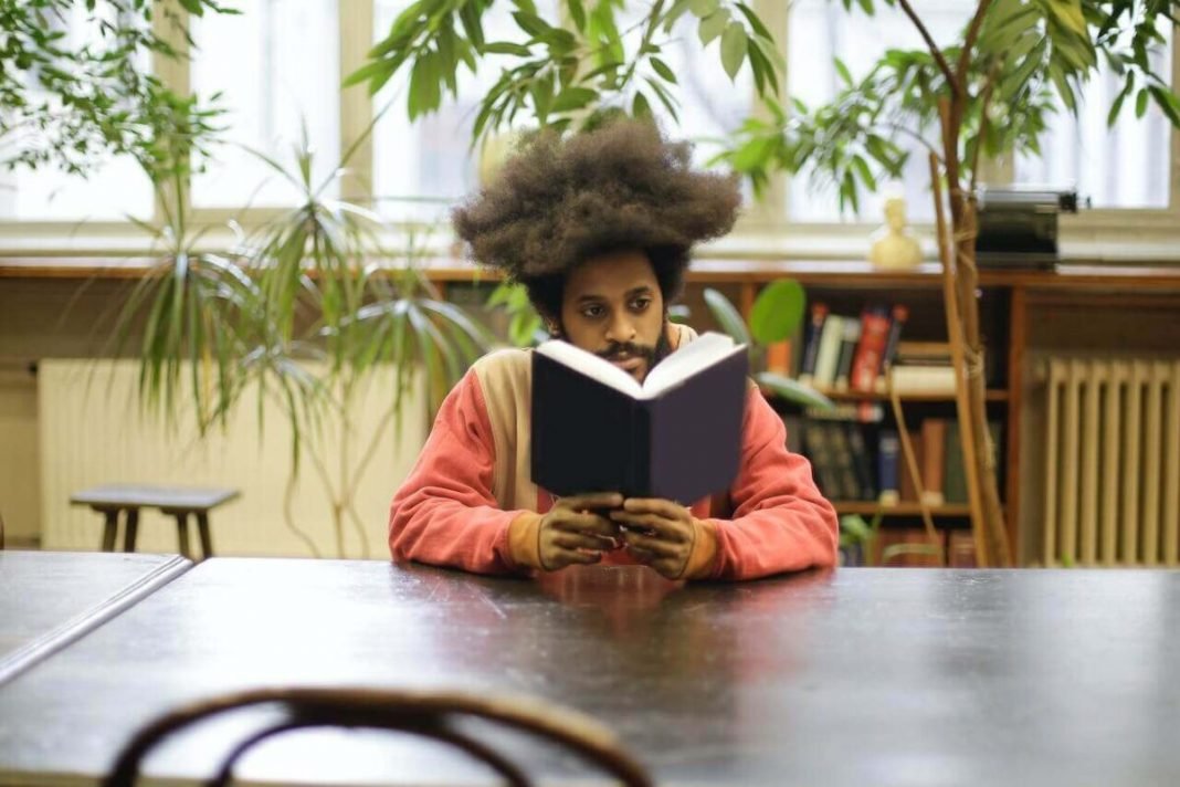 11 Ways you can make money reading books (2024) 11 Ways you can make money reading books (2024)